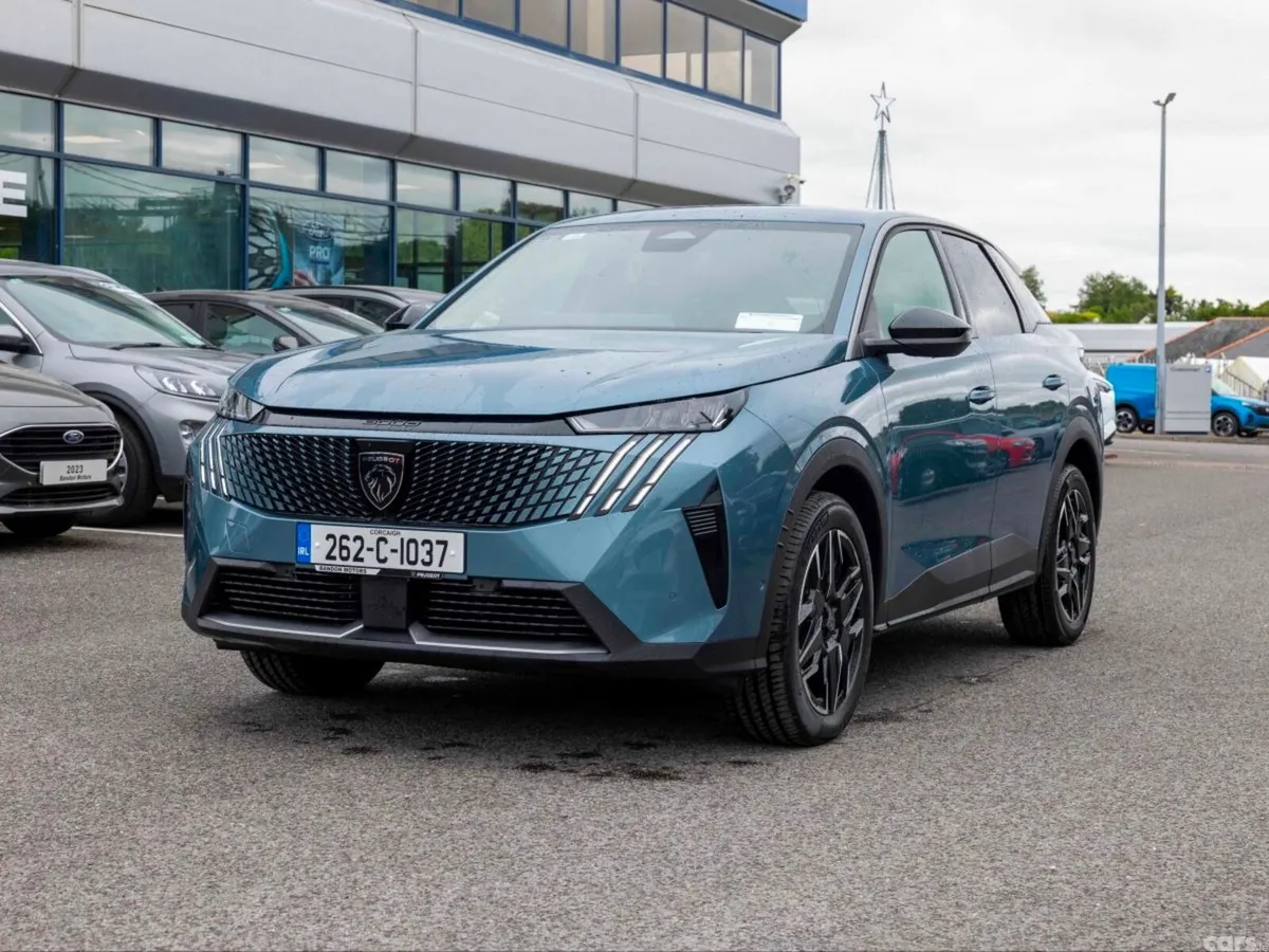 Peugeot 3008 MPV, Petrol, 2026, Blue