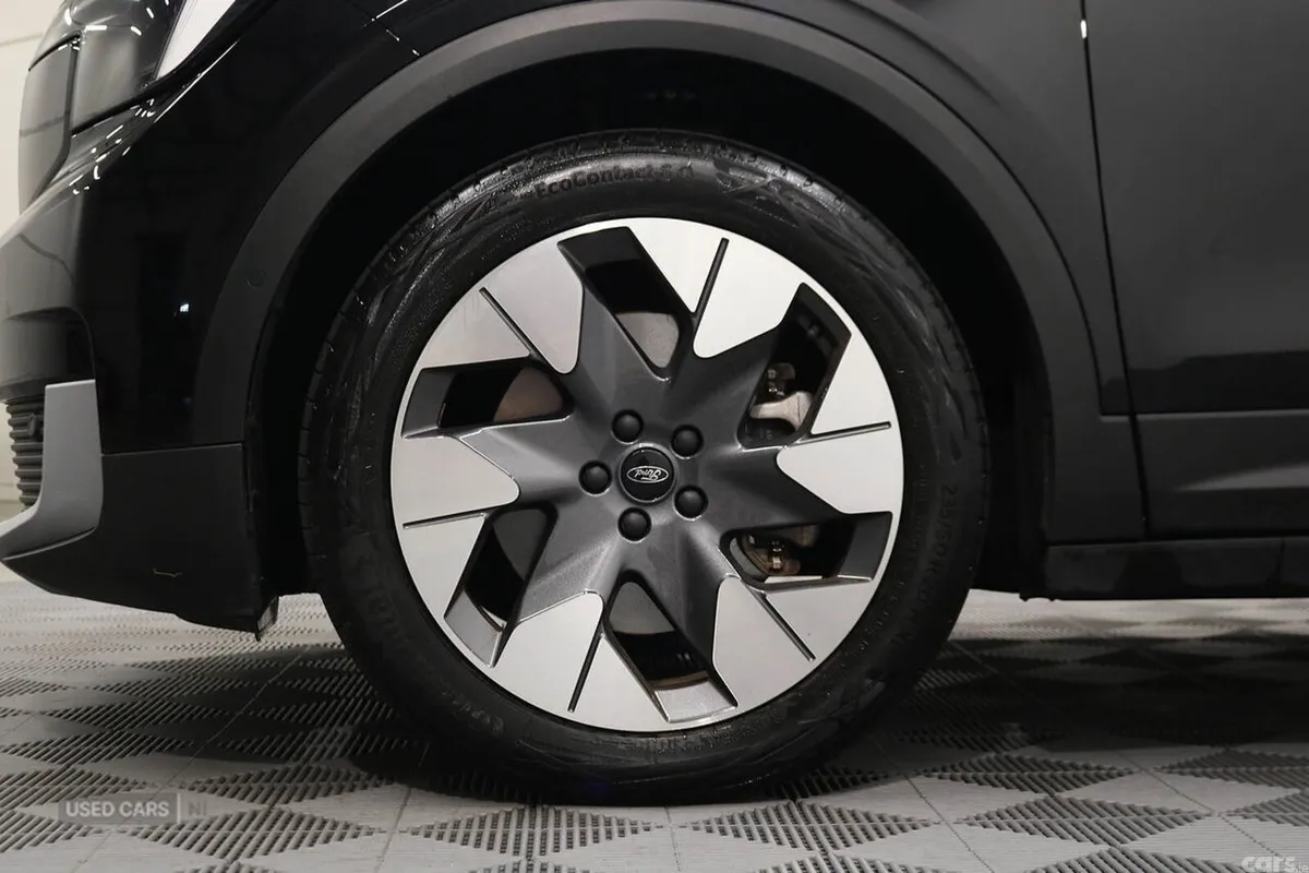 Ford Explorer SUV, Electric, 2025, Black