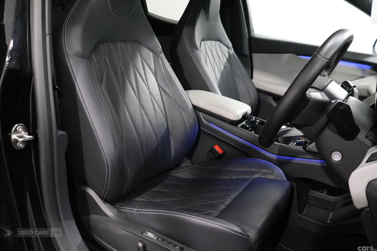 Ford Explorer SUV, Electric, 2025, Black