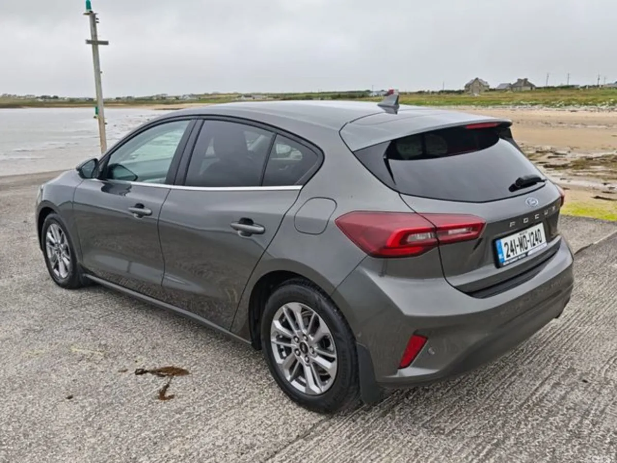 Ford Focus Hatchback, Diesel, 2024, Grey