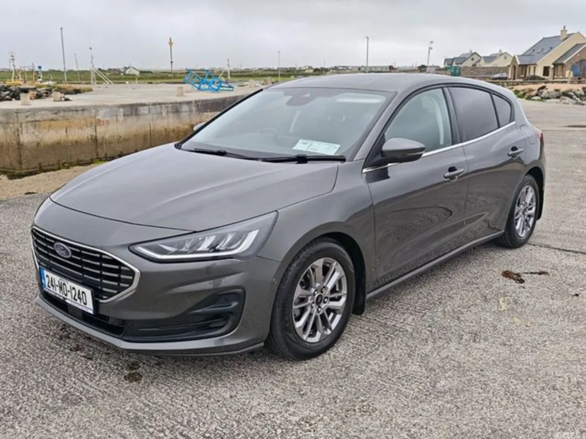 Ford Focus Hatchback, Diesel, 2024, Grey
