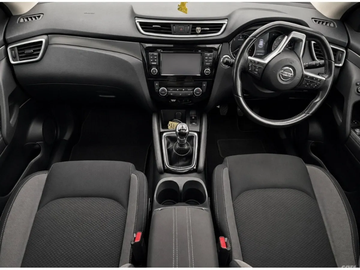 Nissan Qashqai Hatchback, Diesel, 2018, Blue