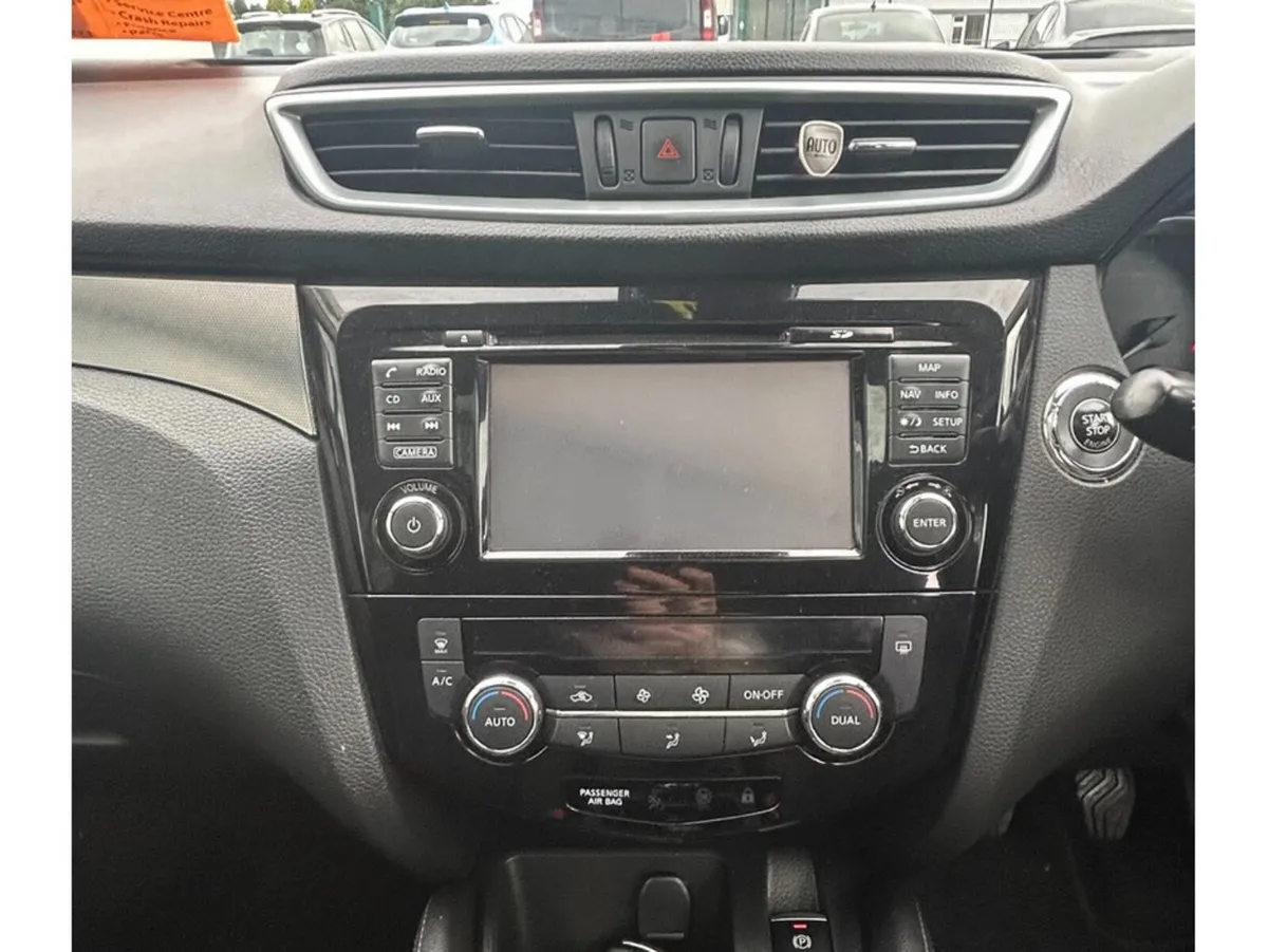 Nissan Qashqai Hatchback, Diesel, 2018, Blue