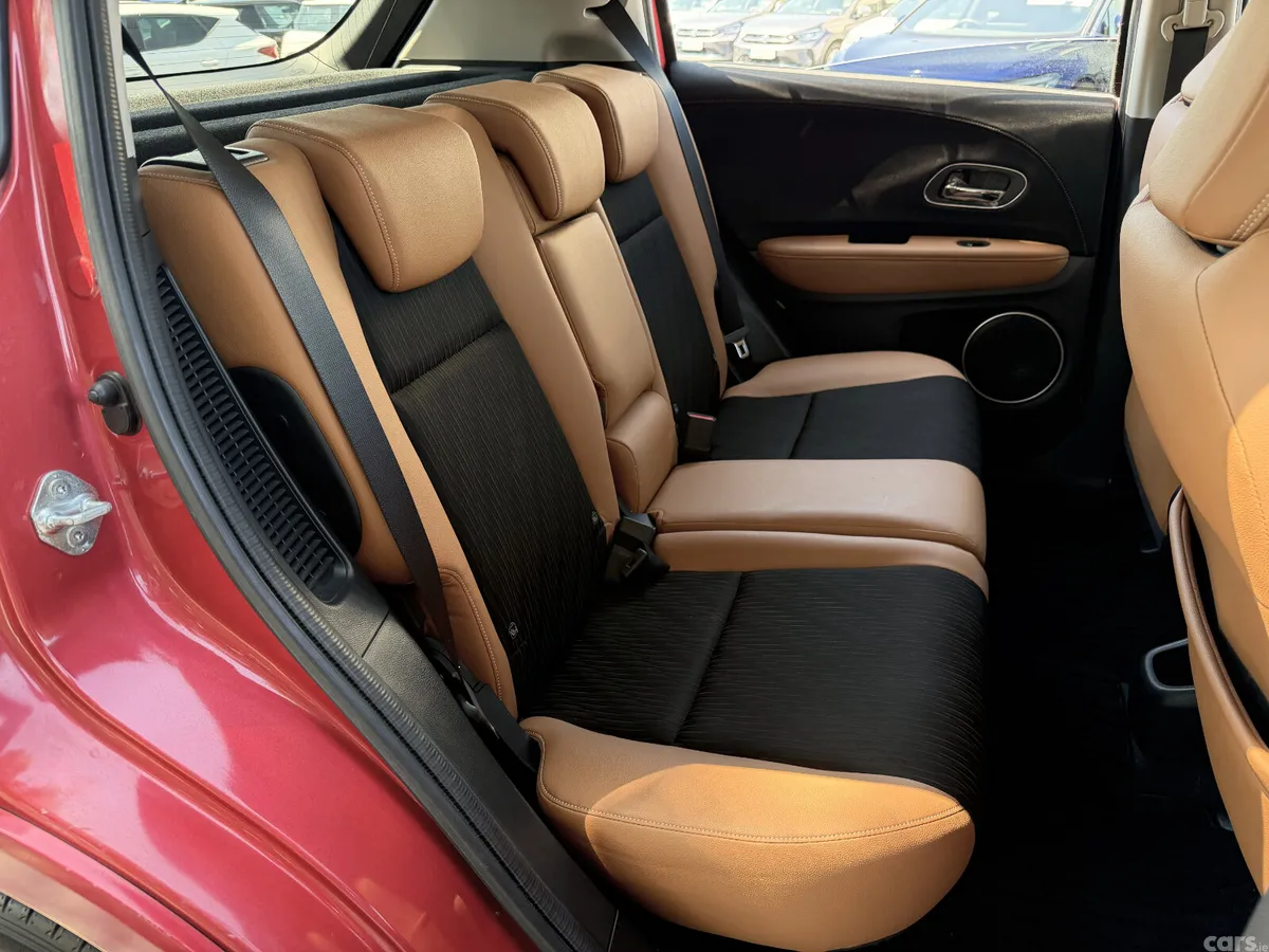 Honda Vezel SUV, Petrol Hybrid, 2021, Red