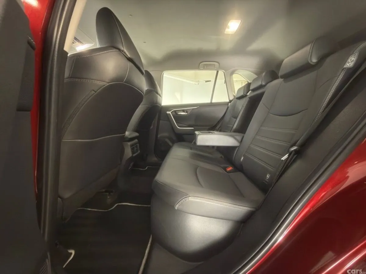 Toyota RAV4 SUV, Petrol Hybrid, 2022, Red
