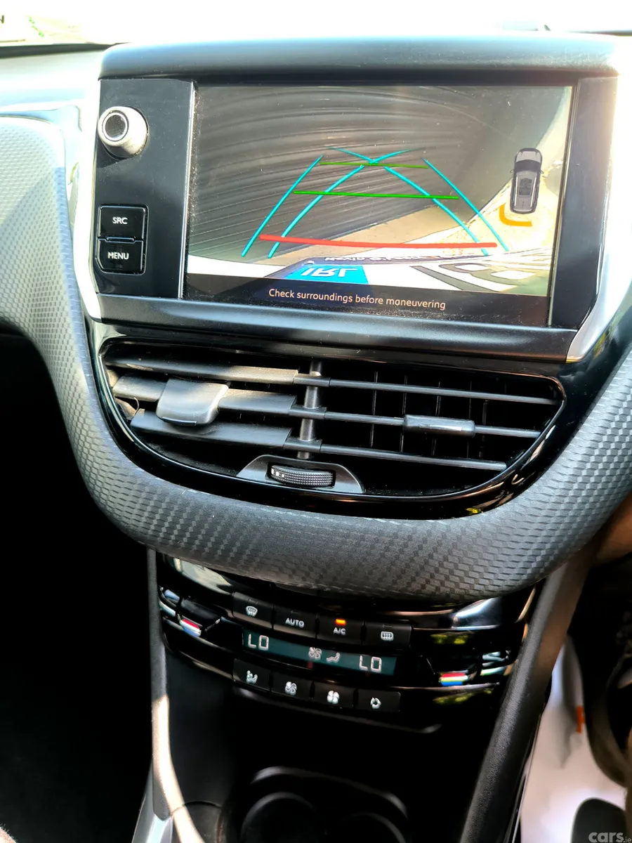 Peugeot 2008 Estate, Petrol, 2018, White