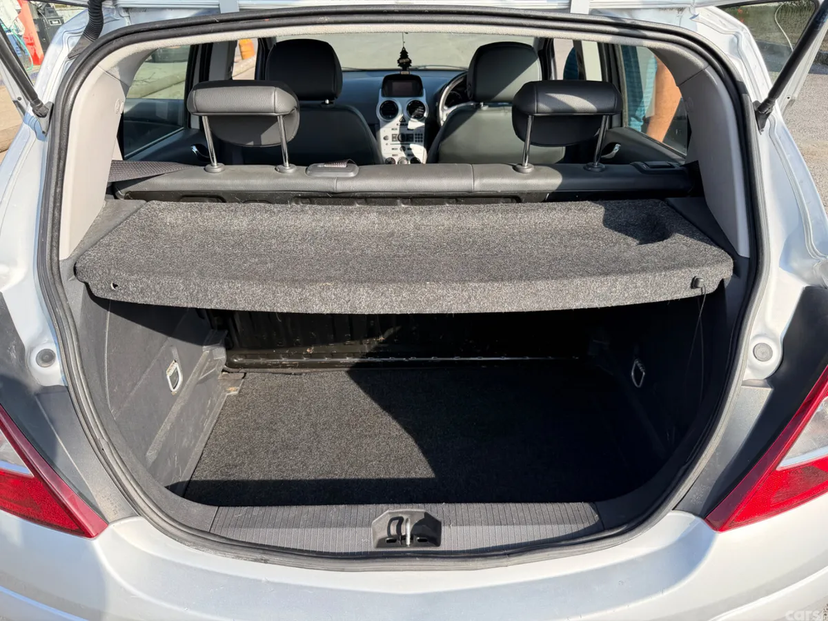 Vauxhall Corsa Hatchback, Petrol, 2013, Silver