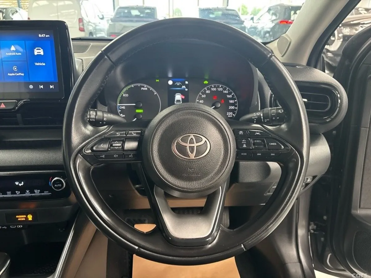 Toyota Yaris Hatchback, Petrol Hybrid, 2024, Grey