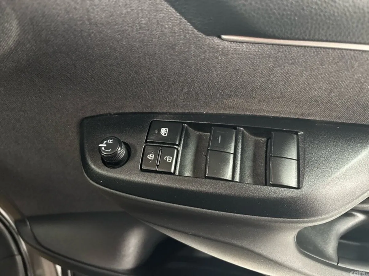 Toyota Yaris Hatchback, Petrol Hybrid, 2024, Grey