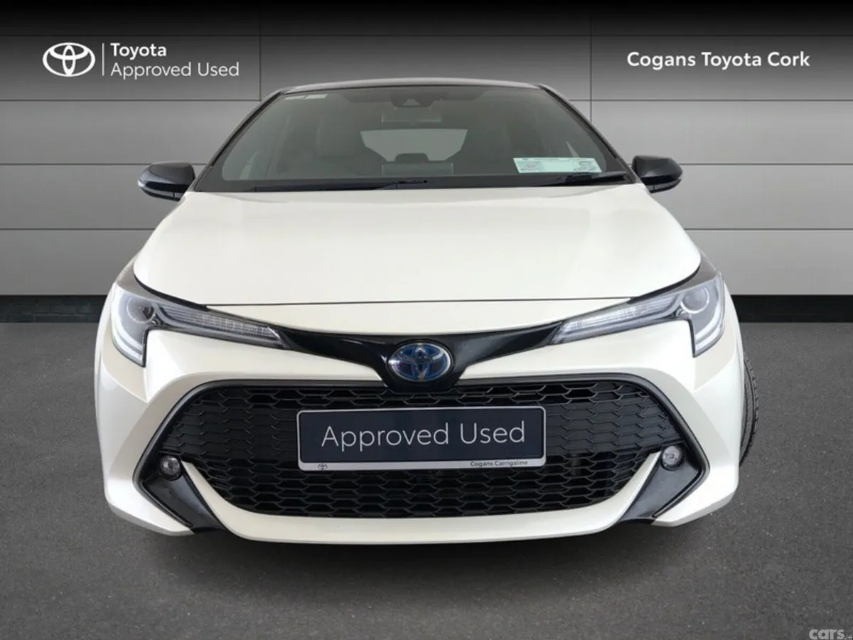 Toyota Corolla Hatchback, Petrol Hybrid, 2020, White