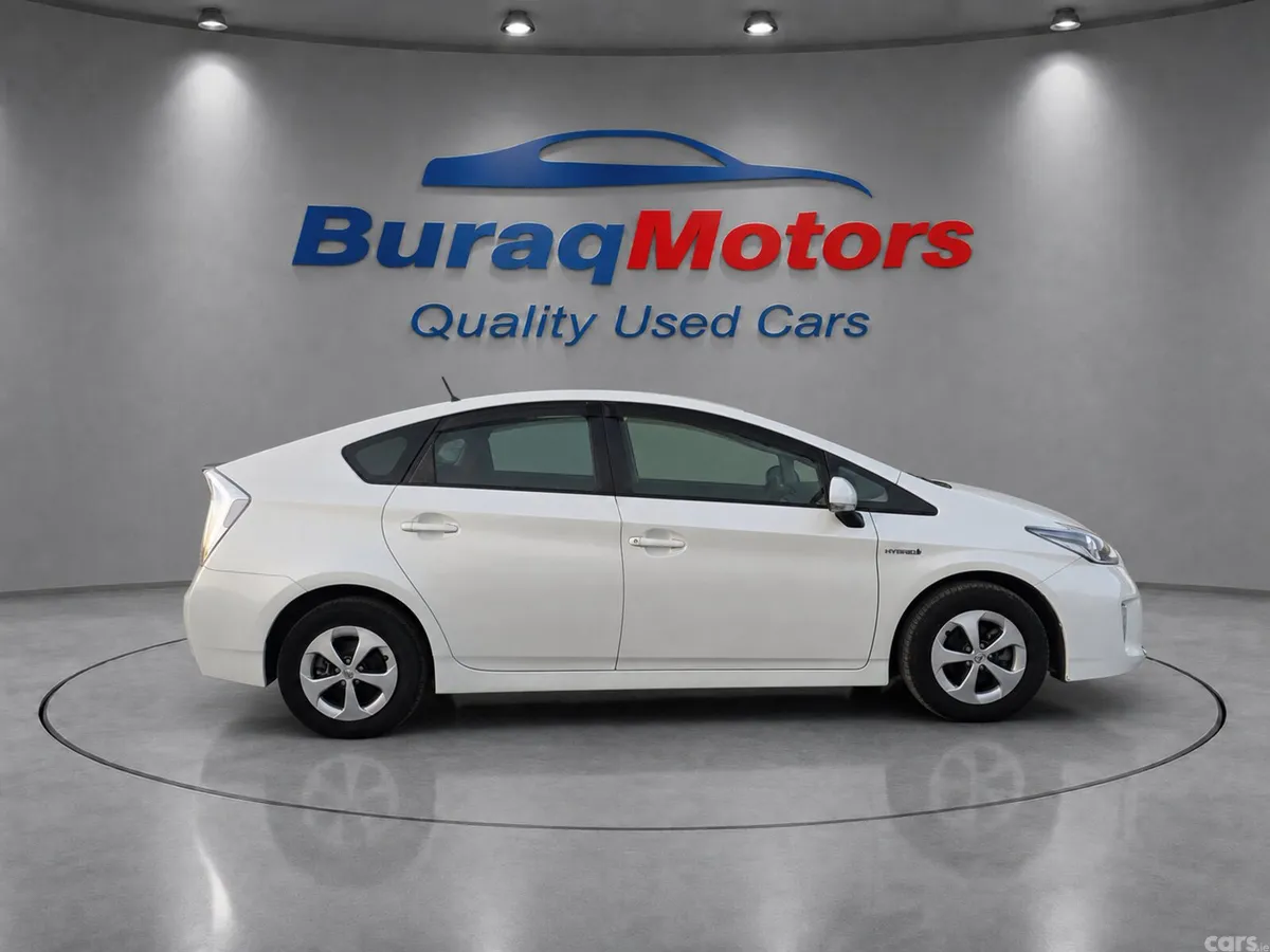 Toyota Prius Hatchback, Petrol Hybrid, 2015, White
