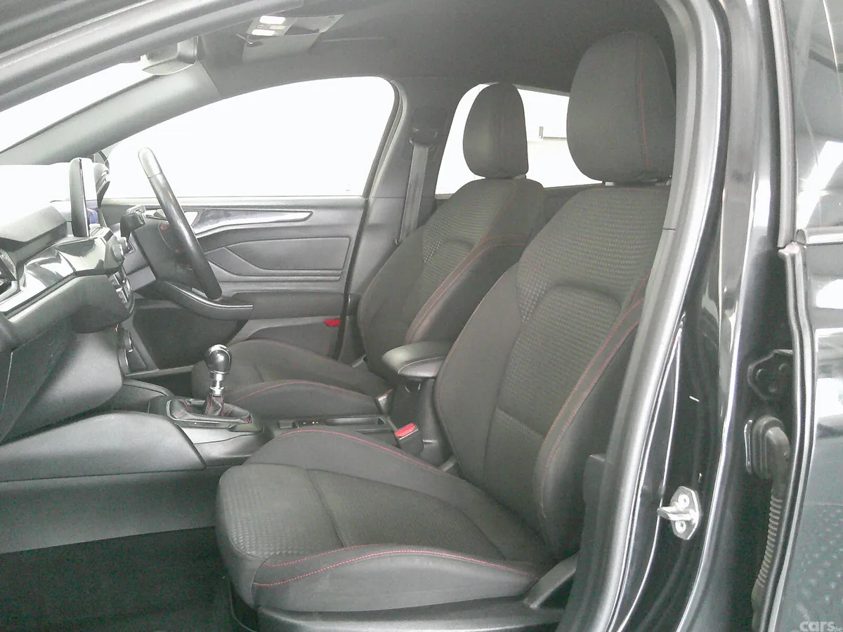 Ford Focus Hatchback, Diesel, 2020, Black