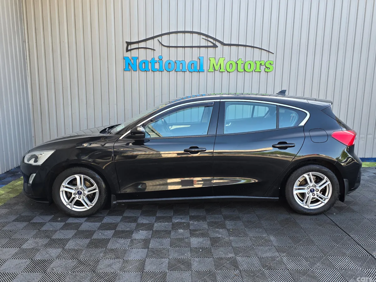 Ford Focus Hatchback, Petrol, 2019, Black