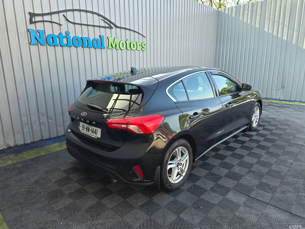 Ford Focus Hatchback, Petrol, 2019, Black