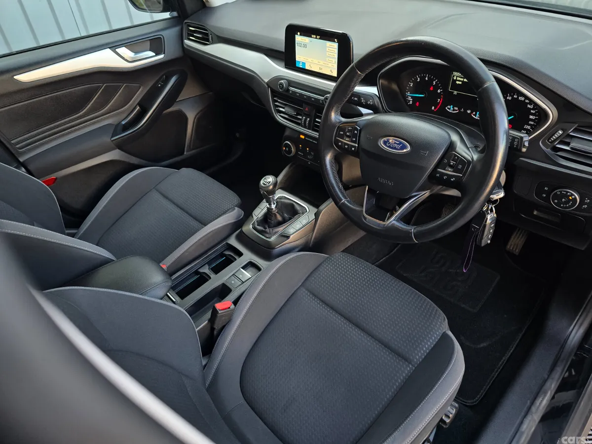 Ford Focus Hatchback, Petrol, 2019, Black