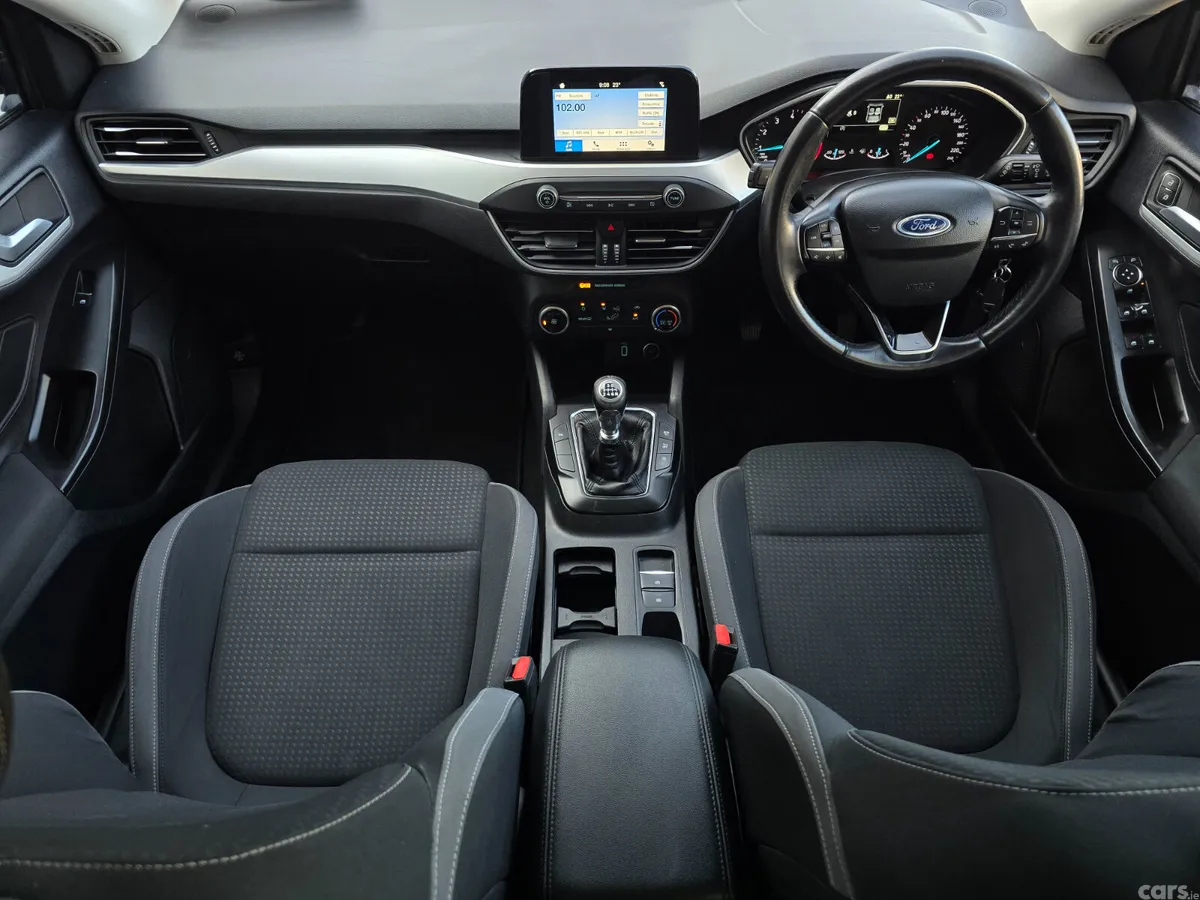 Ford Focus Hatchback, Petrol, 2019, Black