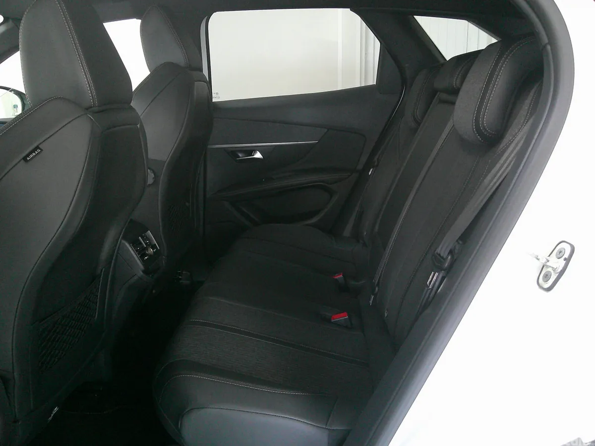 Peugeot 3008 SUV, Diesel, 2019, White