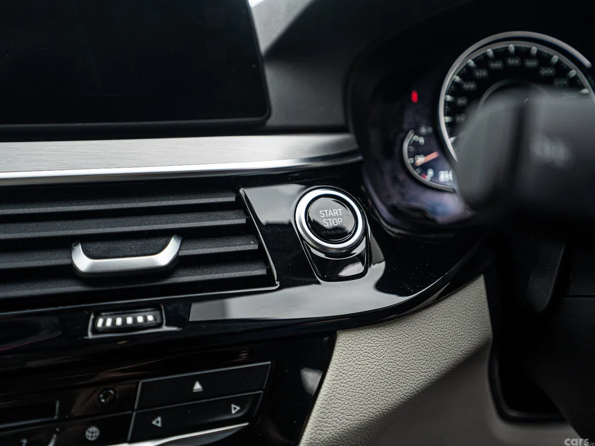 BMW 5-Series Saloon, Petrol Plug-in Hybrid, 2017, Grey
