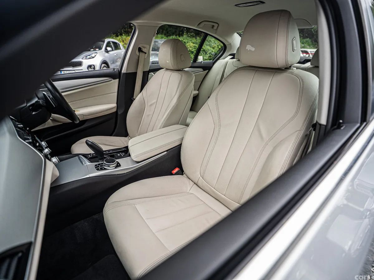 BMW 5-Series Saloon, Petrol Plug-in Hybrid, 2017, Grey