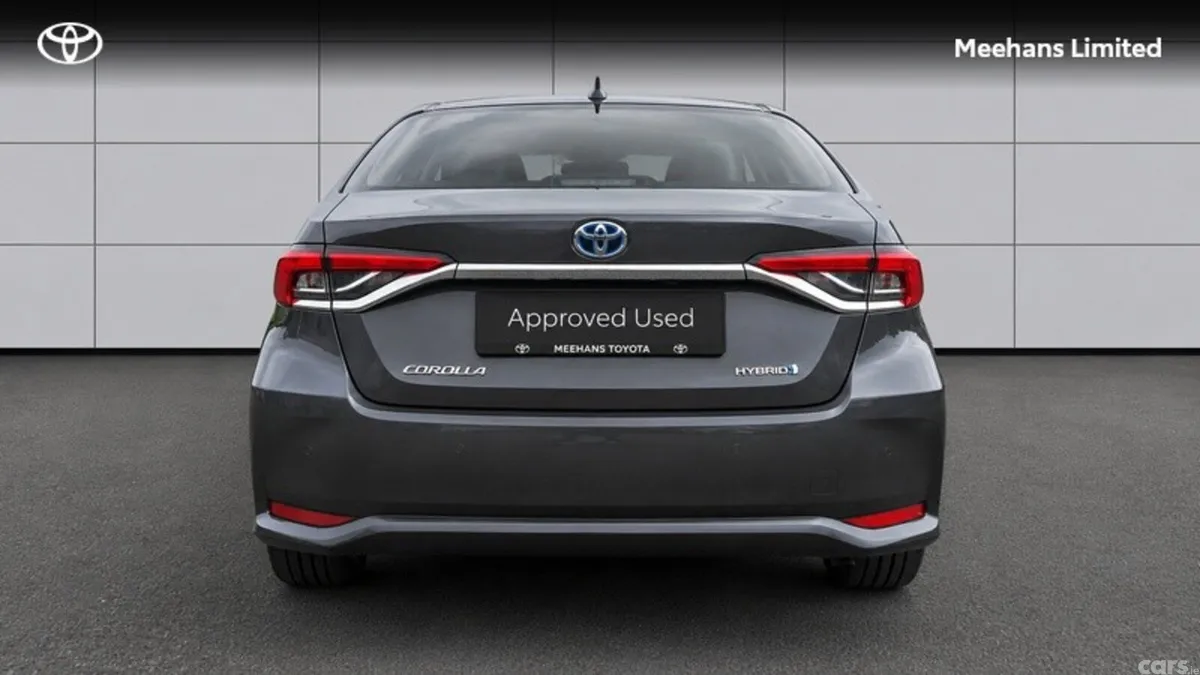 Toyota Corolla Saloon, Petrol Hybrid, 2024, Grey