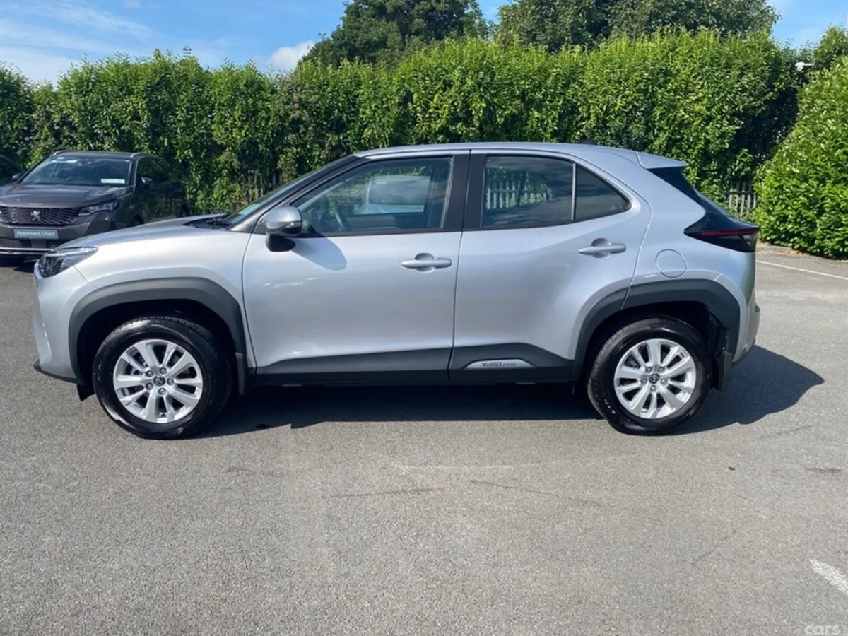 Toyota Yaris Cross SUV, Petrol Hybrid, 2026, Grey