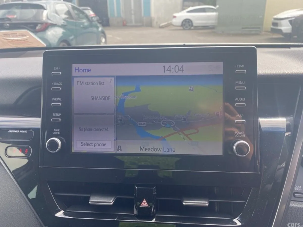 Toyota Camry Saloon, Petrol Hybrid, 2023, Silver