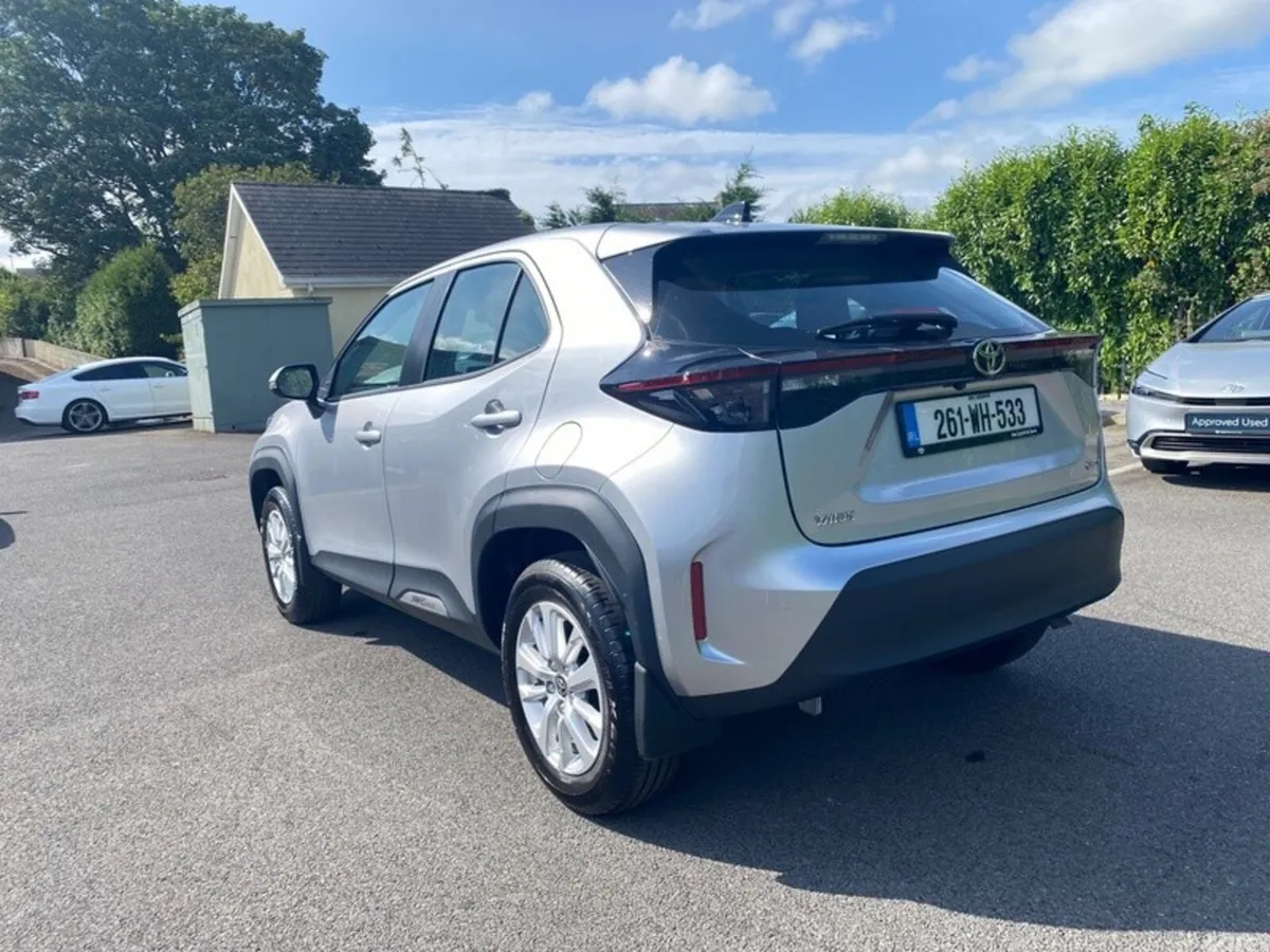 Toyota Yaris Cross SUV, Petrol Hybrid, 2026, Grey