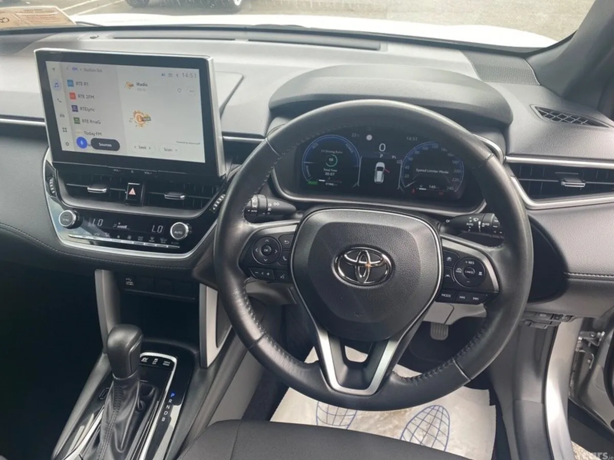 Toyota Corolla Cross Hatchback, Petrol Hybrid, 2024, Silver