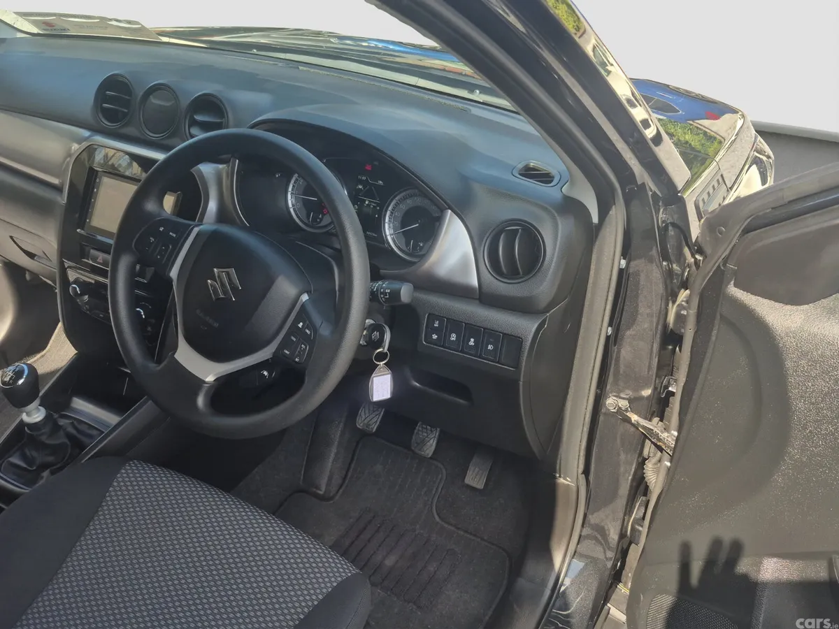 Suzuki Vitara SUV, Petrol Hybrid, 2023, Black