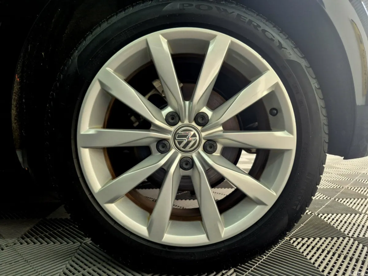 Volkswagen Golf Hatchback, Petrol, 2019, Black