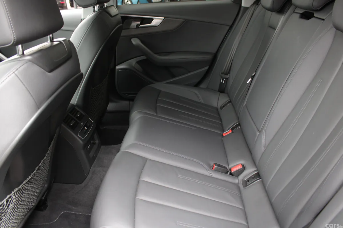 Audi A4 Estate, Petrol, 2023, White