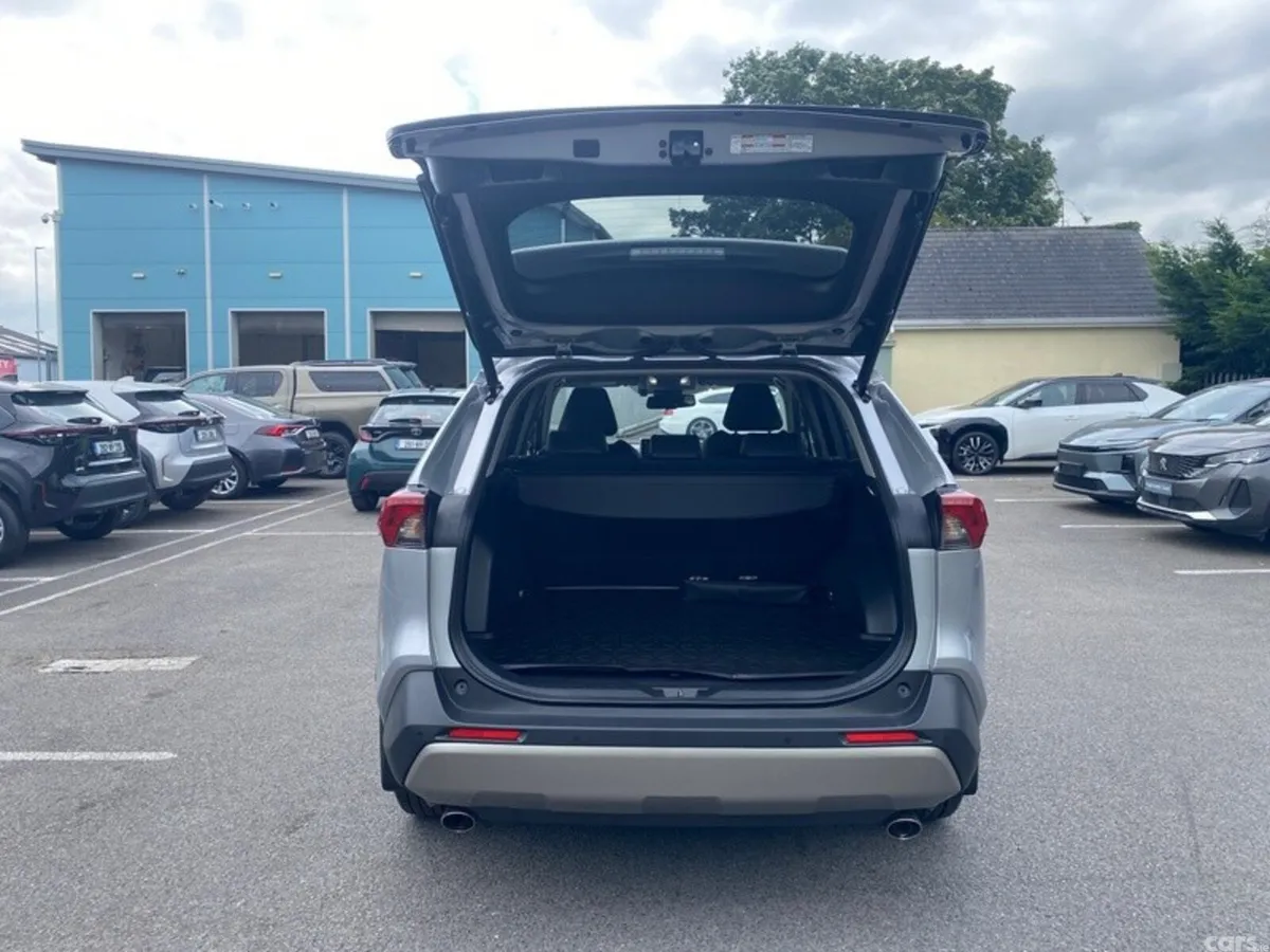 Toyota RAV4 SUV, Petrol Hybrid, 2022, Silver