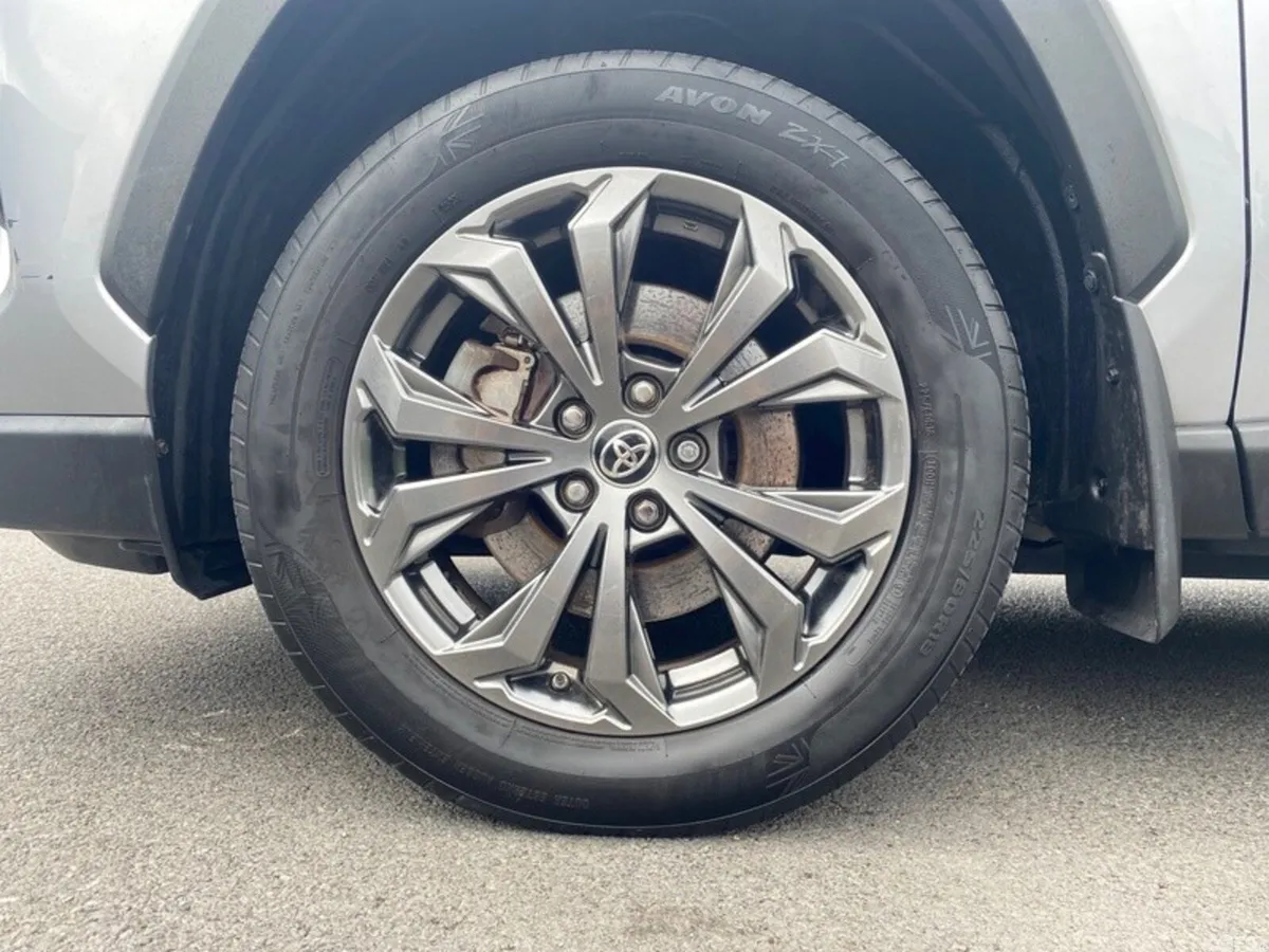 Toyota RAV4 SUV, Petrol Hybrid, 2022, Silver