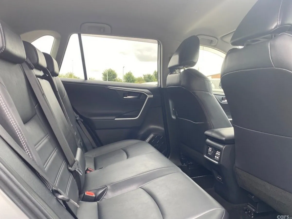 Toyota RAV4 SUV, Petrol Hybrid, 2022, Silver