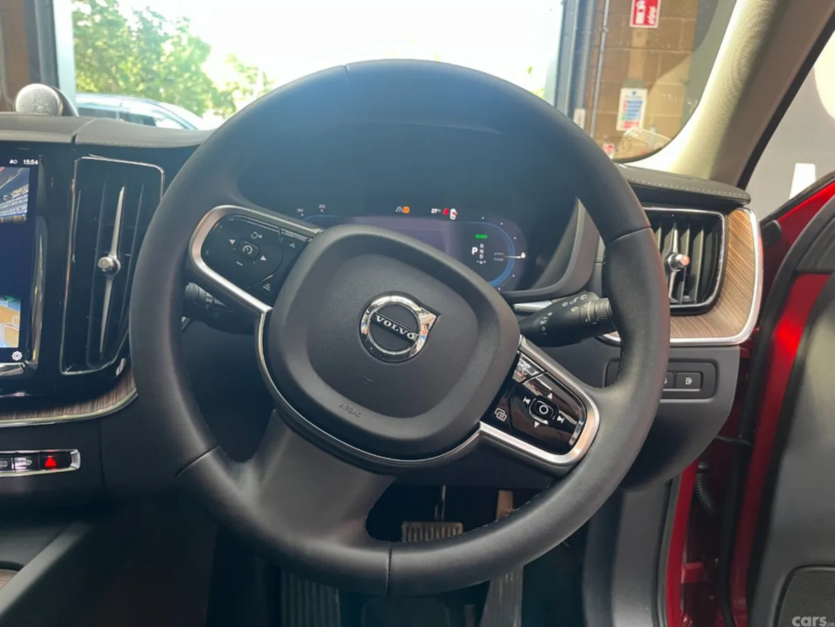 Volvo XC60 SUV, Petrol Plug-in Hybrid, 2024, Red