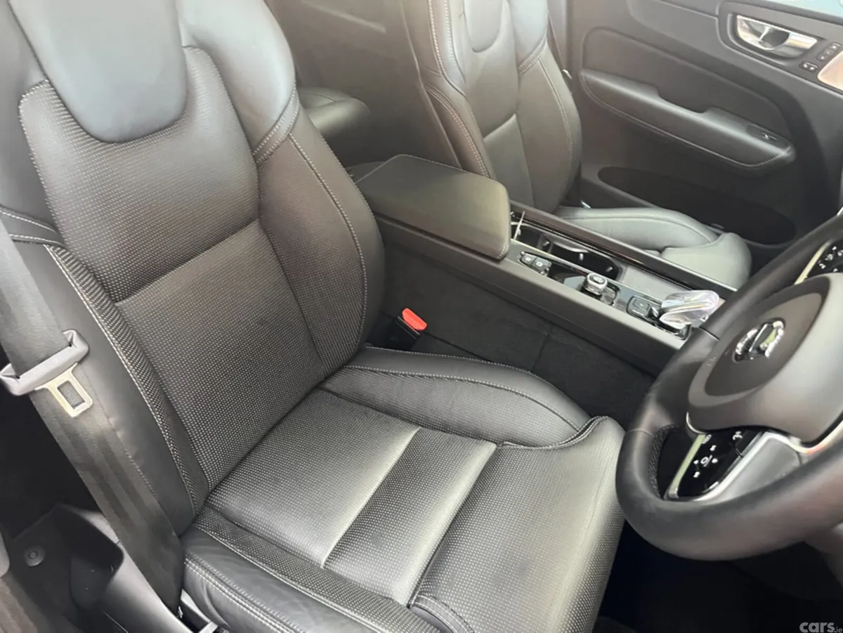 Volvo XC60 SUV, Petrol Plug-in Hybrid, 2024, Red