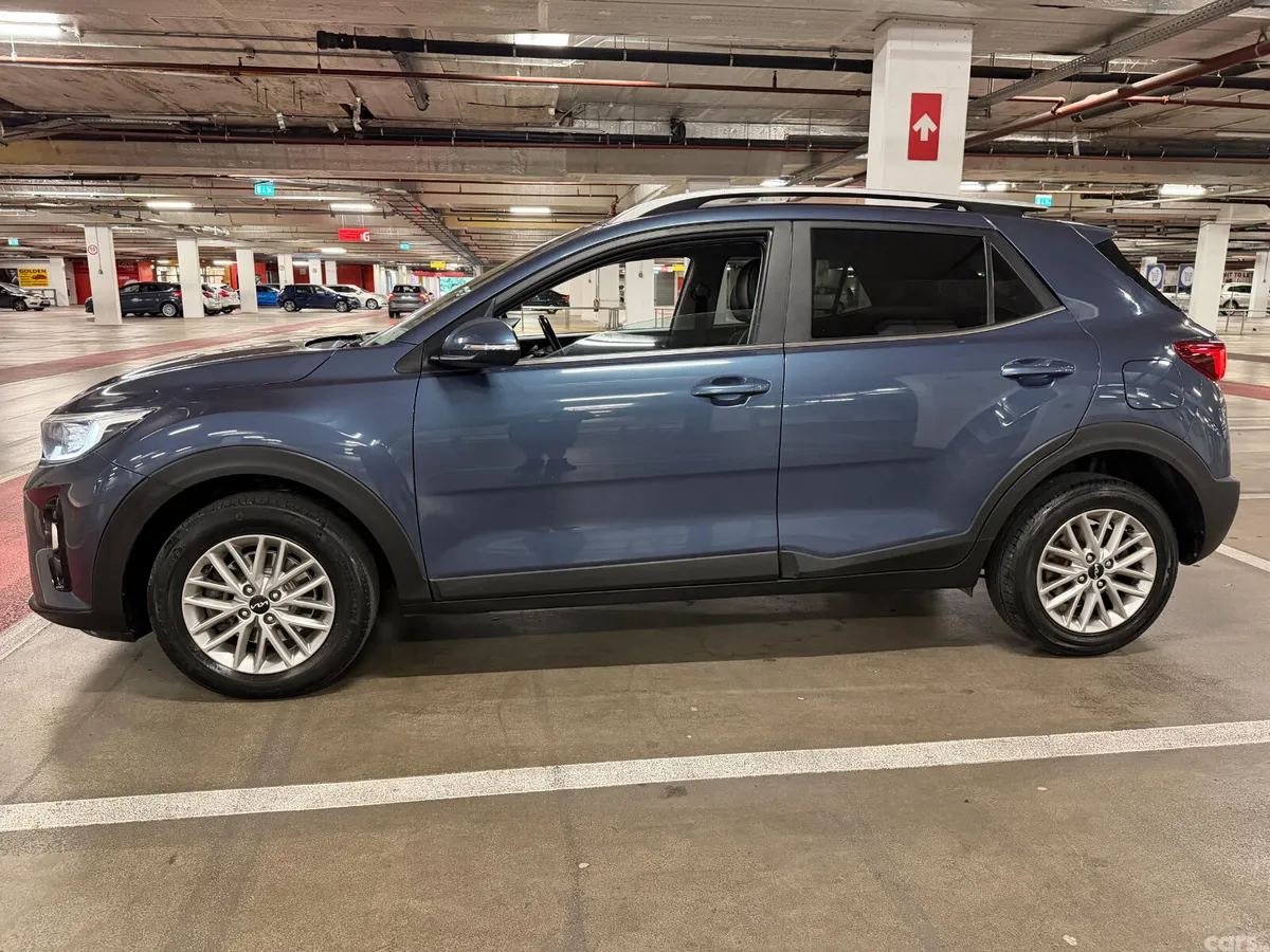 Kia Stonic Hatchback, Petrol, 2021, Blue
