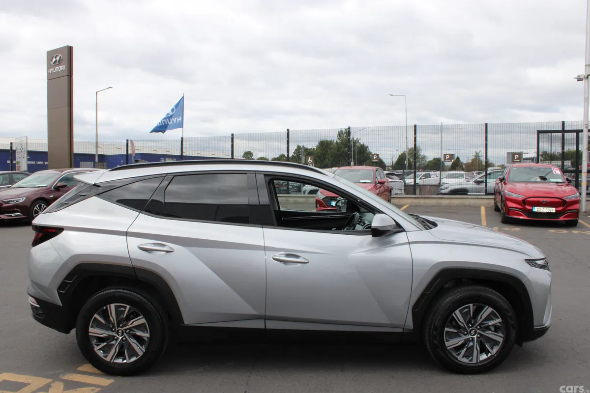 Hyundai Tucson SUV, Petrol Hybrid, 2023, Grey
