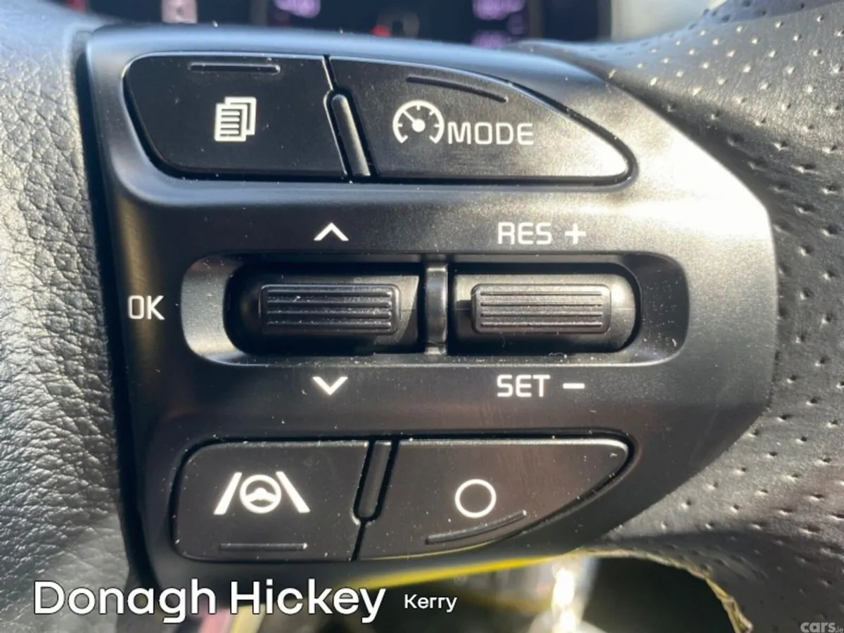 Kia Stonic SUV, Petrol, 2021, Red