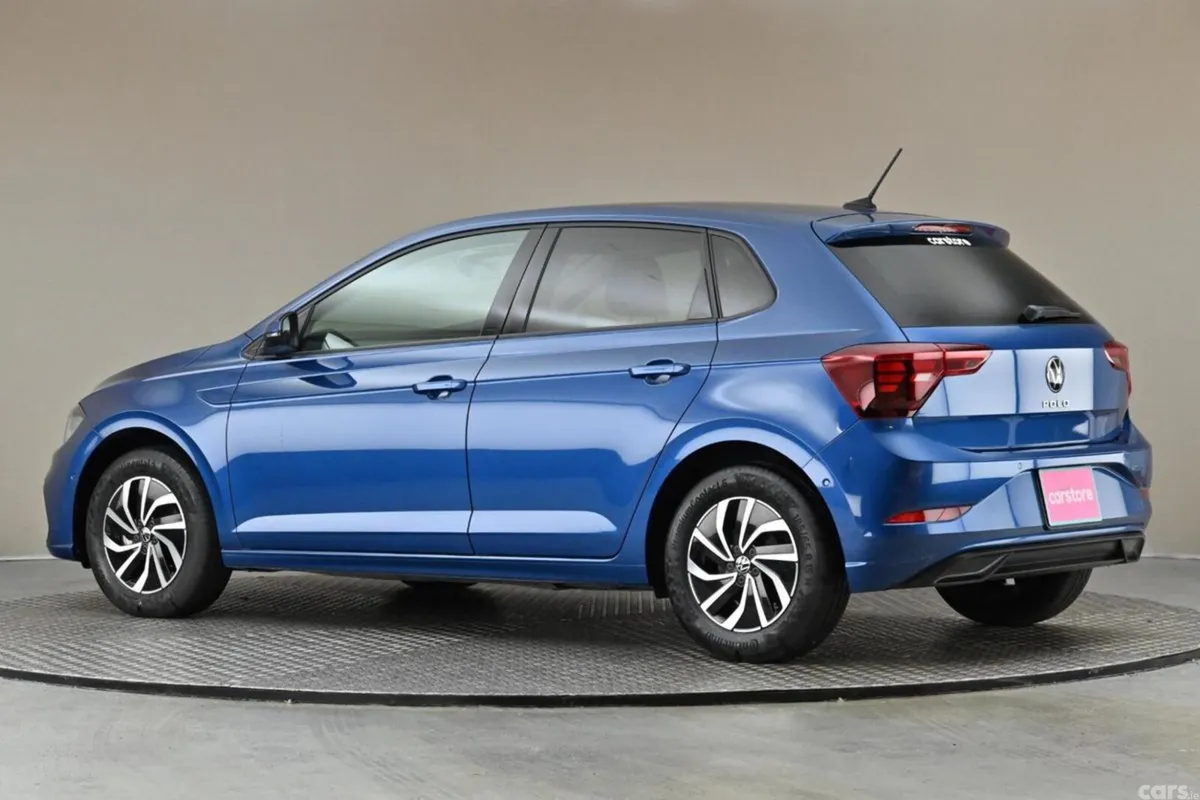 Volkswagen Polo Hatchback, Petrol, 2023, Blue