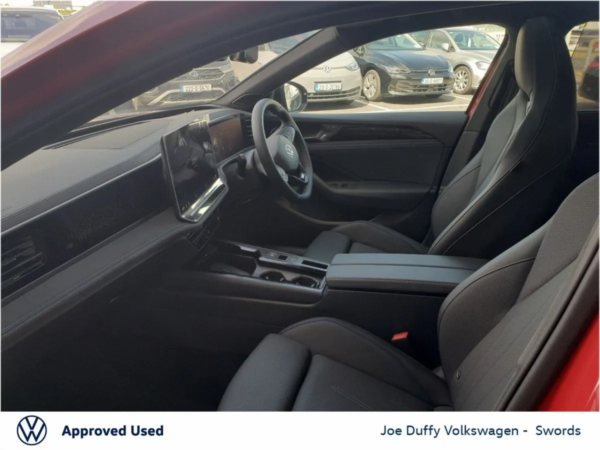 Volkswagen Passat Estate, Diesel, 2026, Red