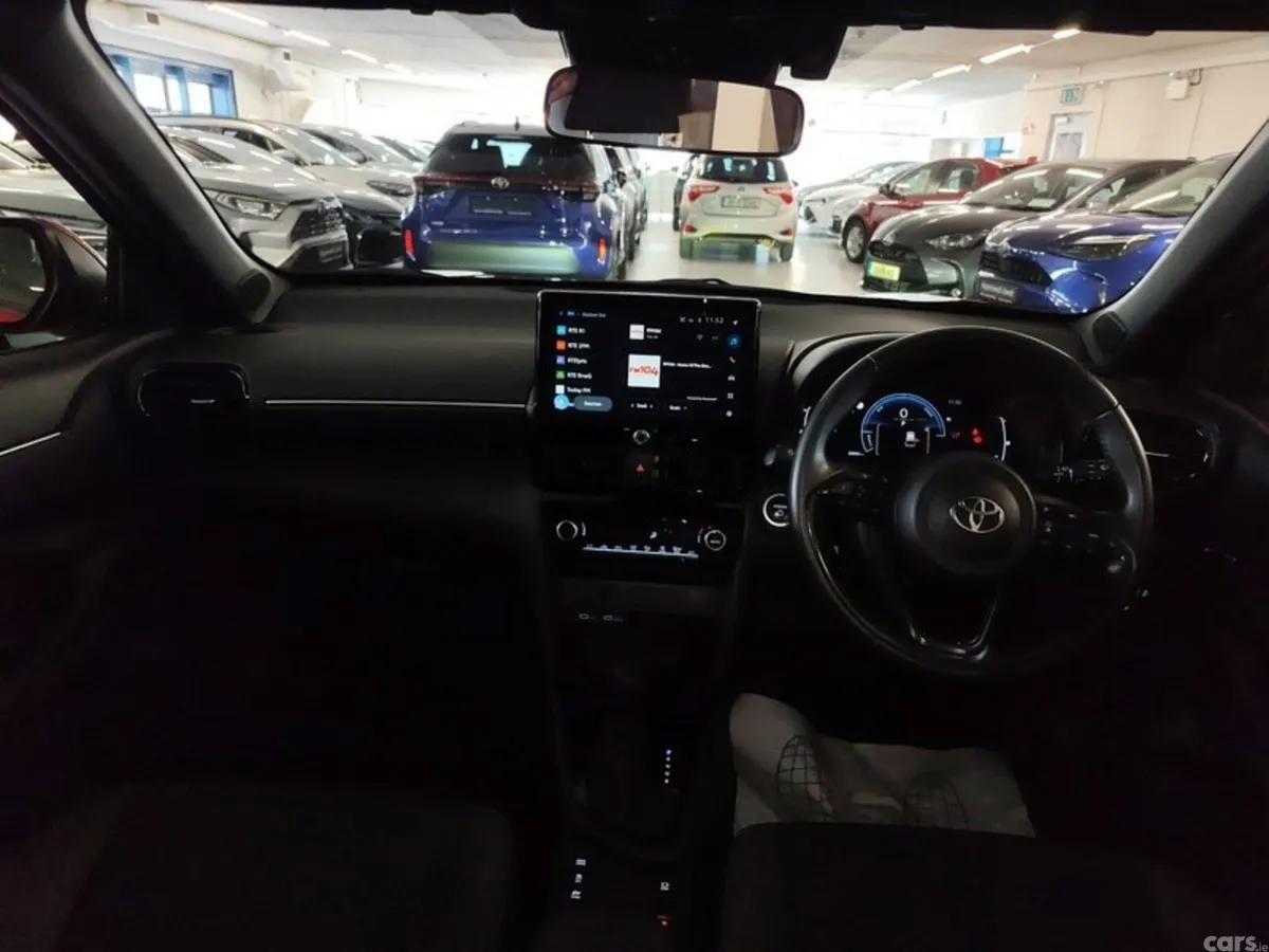Toyota Yaris Cross Hatchback, Petrol Hybrid, 2024, Red