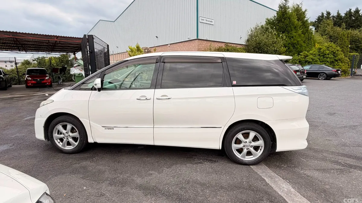 Toyota Estima MPV, Petrol Hybrid, 2011, White