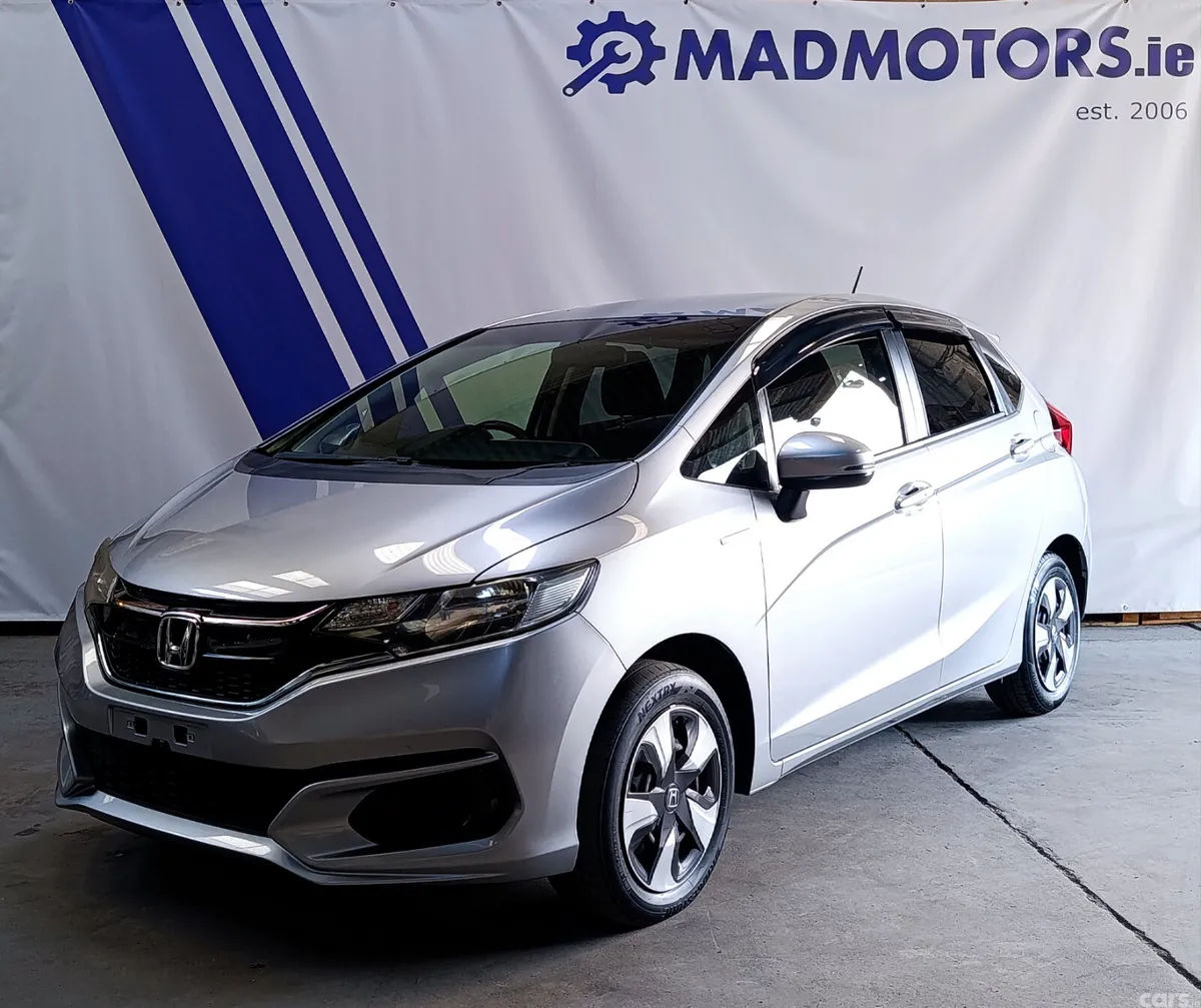 Honda Fit Hatchback, Petrol Hybrid, 2018, Silver