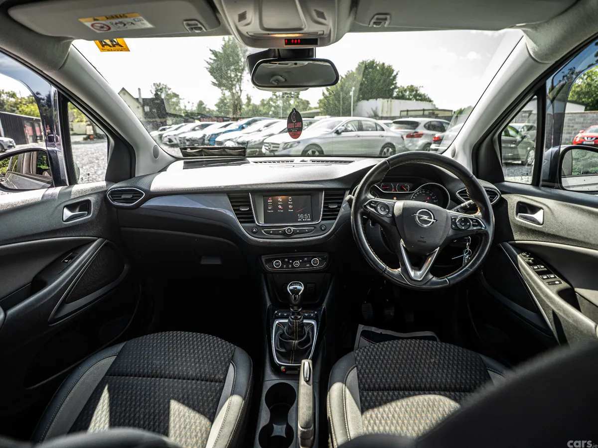 Opel Crossland X SUV, Diesel, 2021, Grey
