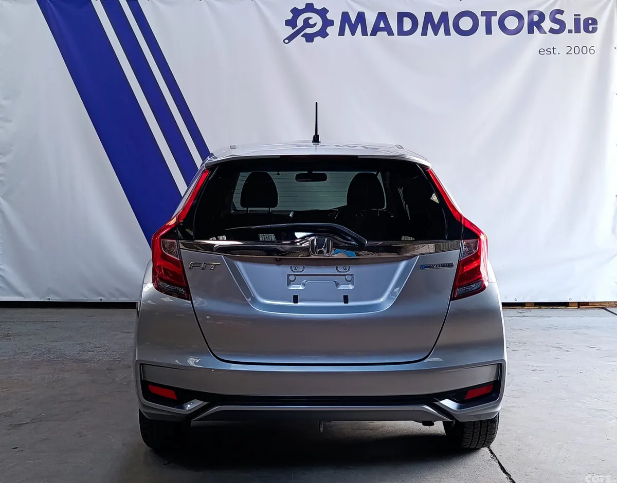 Honda Fit Hatchback, Petrol Hybrid, 2018, Silver