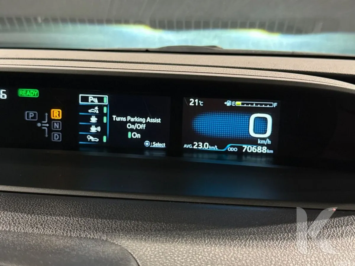 Toyota Prius Hatchback, Petrol Hybrid, 2022, Blue