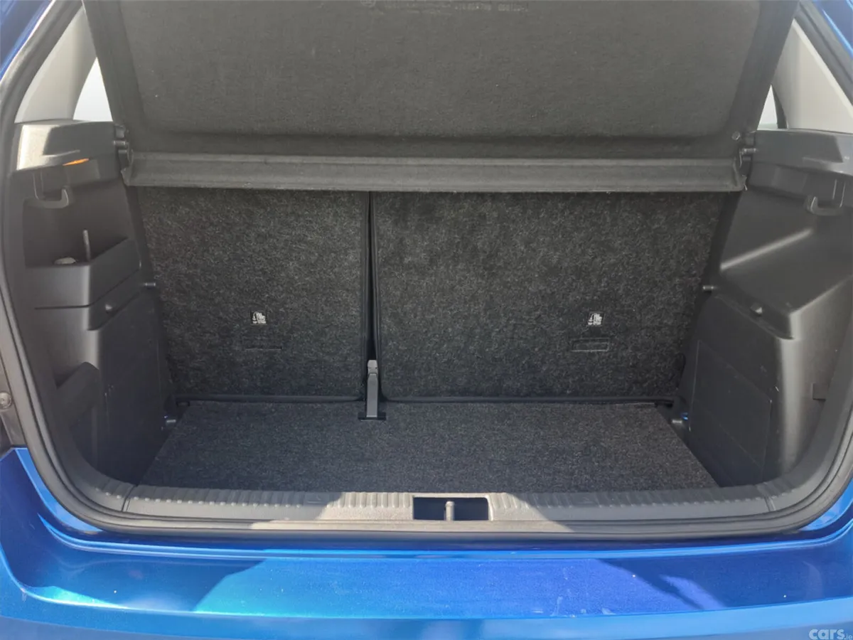 Skoda Fabia Hatchback, Petrol, 2020, Blue