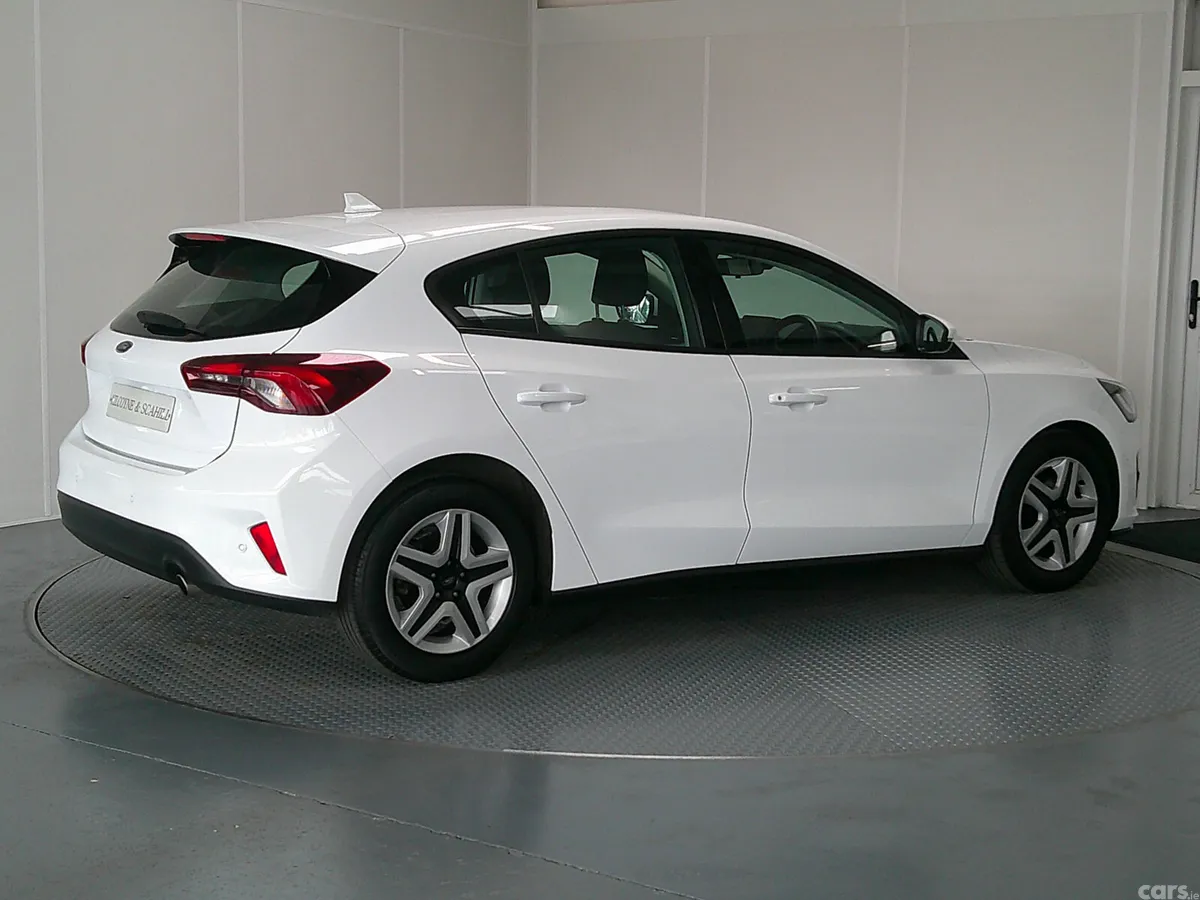 Ford Focus Hatchback, Diesel, 2022, White