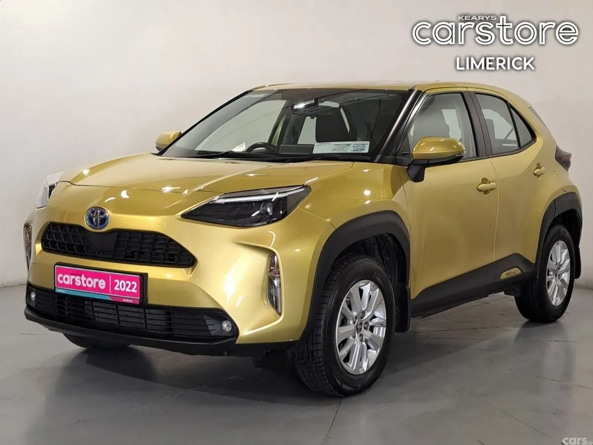 Toyota Yaris Cross Hatchback, Petrol Hybrid, 2022, Yellow